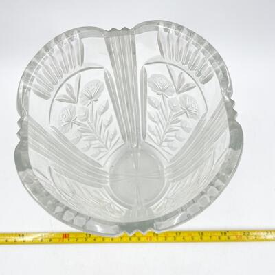 VINTAGE CUT CRYSTAL 8â€ VASE