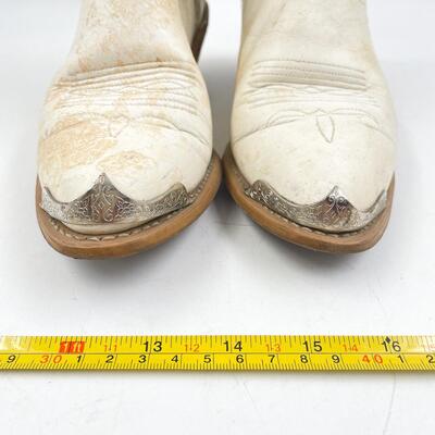 VINTAGE RODEO DRIVE WHITE COWBOY BOOTS - WOMENâ€™S SIZE 7.5