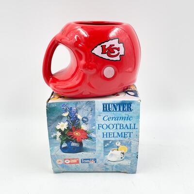 KANSAS CITY CHIEFS SMALL CERAMIC HELMET DECOR