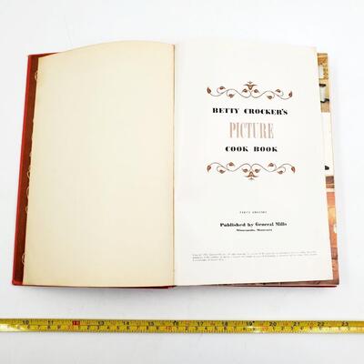 VINTAGE BETTY CROCKER'S PICTURE COOK BOOK COPYRIGHT 1950 FIRST EDITION HARDBACK LOT 2