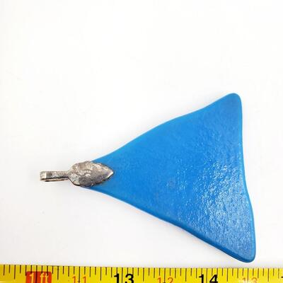 GLASS TRIANGLE SHAPED NECKLACE PENDANT 