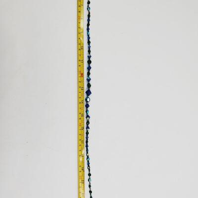 VINTAGE COLORFUL BLUE BEADED NECKALCE 