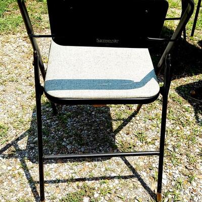 SAMSONITE VINTAGE TABLE & CHAIRS 