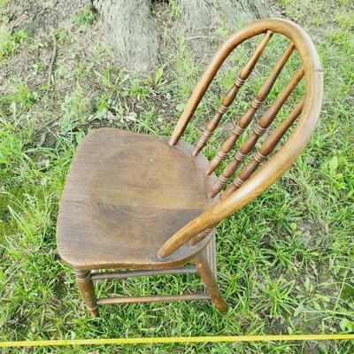 SOLID WOOD SPINDLE BACK CHAIR