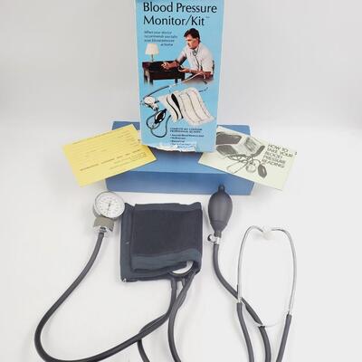PI PEER HOME BLOOD PRESSURE MONITOR KIT