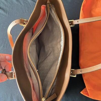 LOT#R306: Michael Kors Bag
