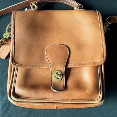 LOT#R308: Coach Satchel Bag