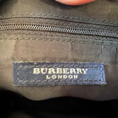 LOT#R313: Burberry London Bag