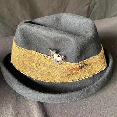 LOT#R316: Authentic Bavarian Hat Lot