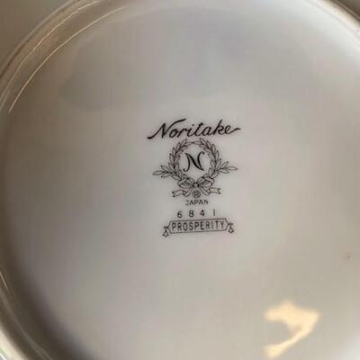 LOT#U320: Noritake "Prosperity" Wheat Pattern China