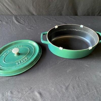 LOT#U321: La Cocotte Staub Dutch Oven