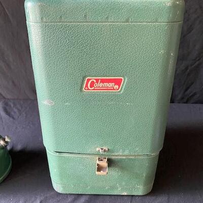 LOT#U323: Vintage Coleman Lantern