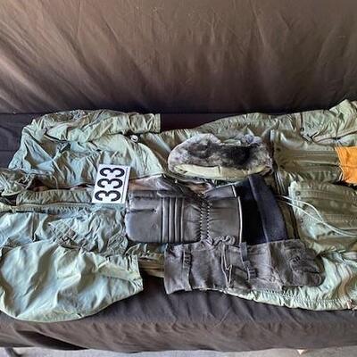 LOT#U333: Assorted Air Force Cold Weather Gear