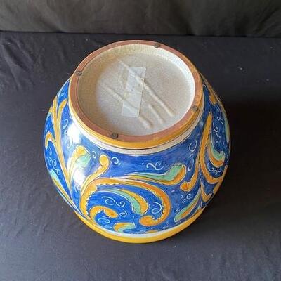 LOT#U342: Ceramic Planter