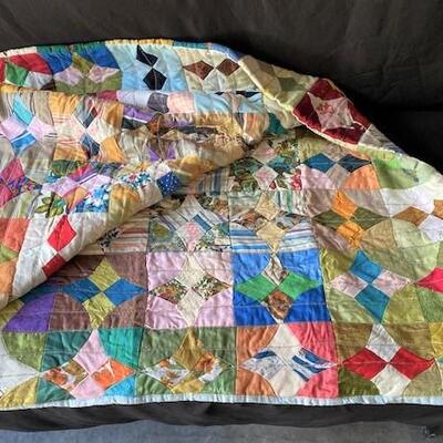LOT#U346: Machine Sewn Patch Quilt