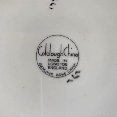 LOT#T352: Assorted China & DÃ©cor Lot #1