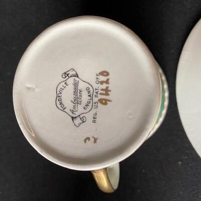 LOT#T353: Ambassador Wear Cups & Saucers