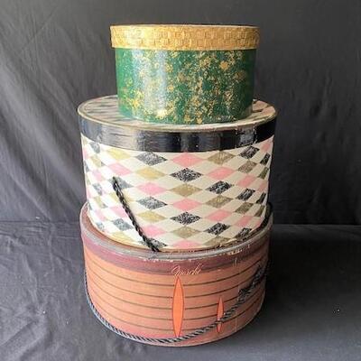 LOT#T354: Vintage Hat Box Lot