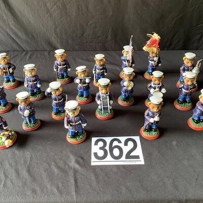 LOT#A362: Hamilton Collection Semper Fi Collection