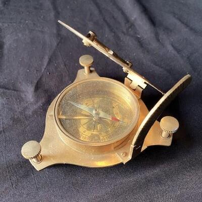 LOT#A370: West London Brass Compass