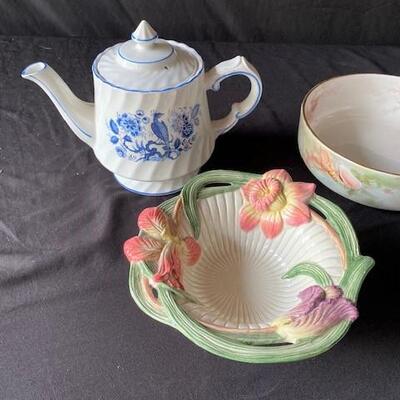 LOT#A371: Assorted Ceramic Lot #2