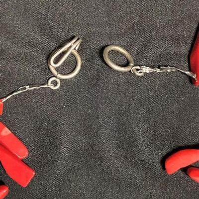 LOT#R377: Believed to be a Turquoise & Coral Necklace