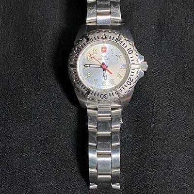 LOT#R378: Ladies Watch Lot #1