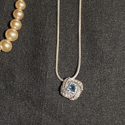 LOT#R379: Costume Jewelry Lot #5