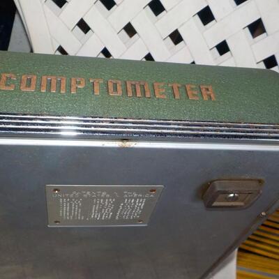 "1940's Comptometer Adding machine". 