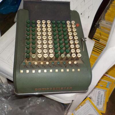 "1940's Comptometer Adding machine". 