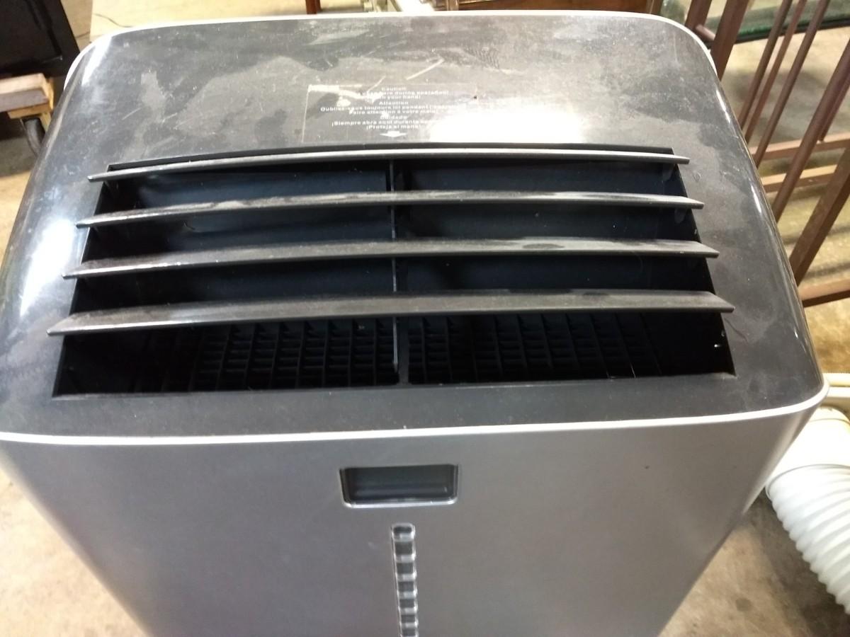 Idylis Portable Air Conditioner with Window Vent