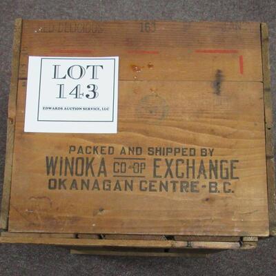 Vintage Red Delicious Apples Box, Winoka Co-Op Exchange, Okanagan Center BC