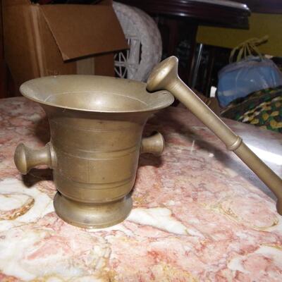 1900's Mortar and Pestle brass.