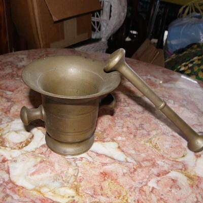 1900's Mortar and Pestle brass.