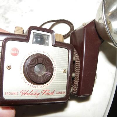 " Brownie Holiday Flash vintage Camera".