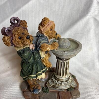 Boydâ€™s Bears Figurines Ms Griz  Sissie & Squirt