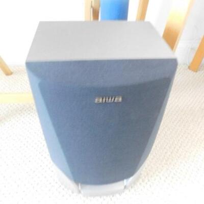Aiwa CX-NA115 CD/Cassette/Radio Stereo System and Speakers