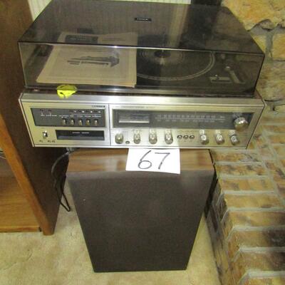LOT 67  FISHER STEREO SYSTEM