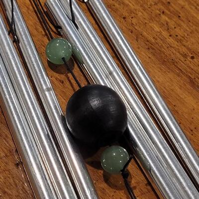 Lot 18: Agate Wind Chime 