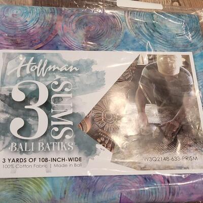 Lot 32: Hoffman 3 Sums Quilting Kit & Backing Fabric (backing fabric has an ink spot)