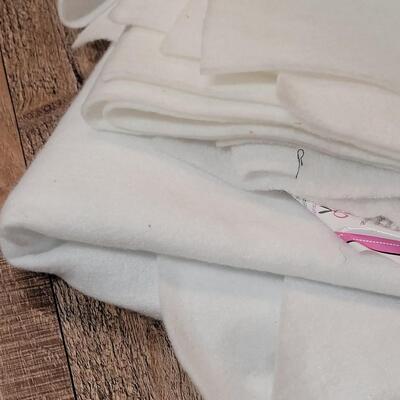 Lot 33: Bonding Fabric