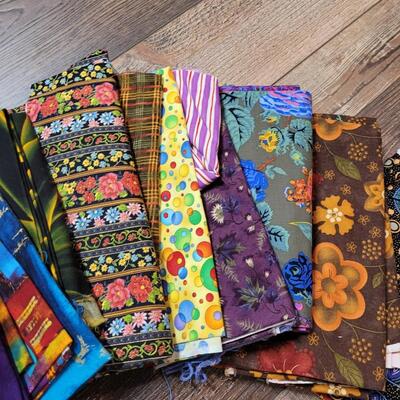 Lot 37: Fabric Lot (mostly quarters)