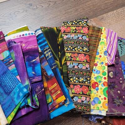 Lot 37: Fabric Lot (mostly quarters)