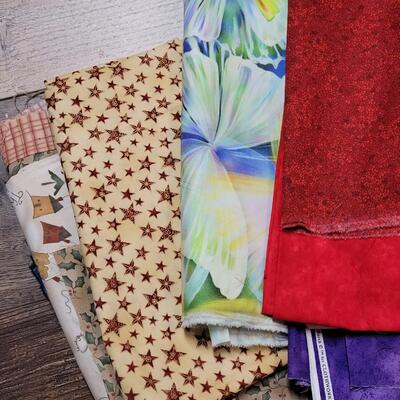 Lot 46: Fabric Lot (mostly quarters)))