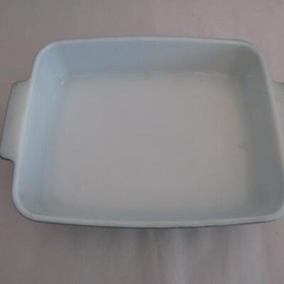 Vintage Pyrex Baking Dish- 9" x 7 1/2"