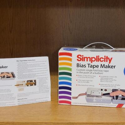 Lot 56: Simplicity Bias Tape Maker
