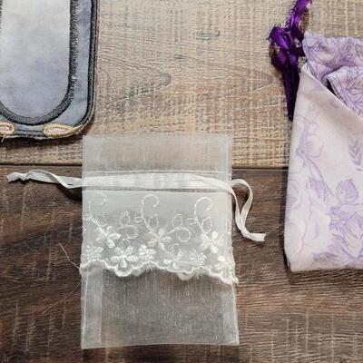 Lot 63: Little Bags and Quilted Mouse