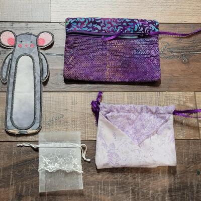 Lot 63: Little Bags and Quilted Mouse