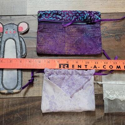 Lot 63: Little Bags and Quilted Mouse