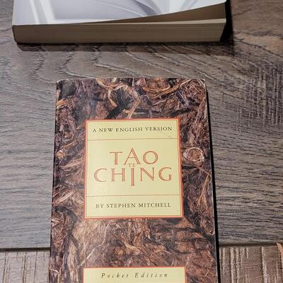 Lot 86: I Ching Books Lot